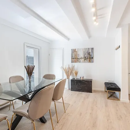 Terrace With 5 Rooms, Whirlpool And Bbq