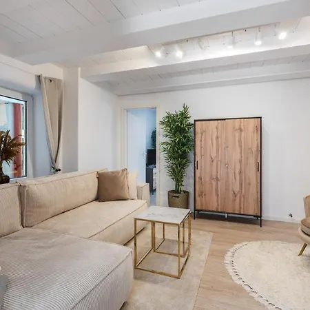 Terrace With 5 Rooms, Whirlpool And Bbq Apartment *